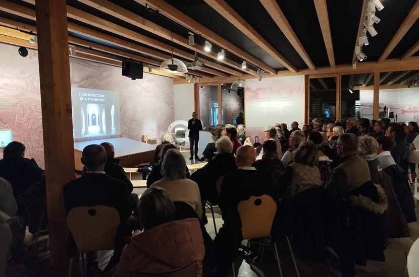 Conférence, Espace patrimoine - Maison de la Rivière Allier (c) Moulins Communauté 25 11 20 conference benoit dusart c moulins communaute 1 copy