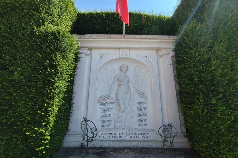 25 06 19 monument aux morts saint leopardin d augy c moulins communaute 18 pixels ok copy