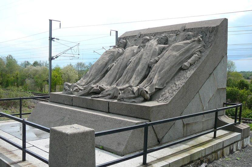 78 Monument aux aeronautes Trevol copy